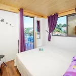 In With Sea View, Balcony, Air Conditioning, Wifi