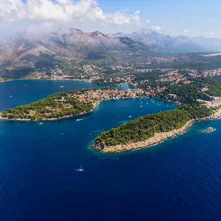In With Sea View, Balcony, Air Conditioning, Wifi Lejlighed Cavtat