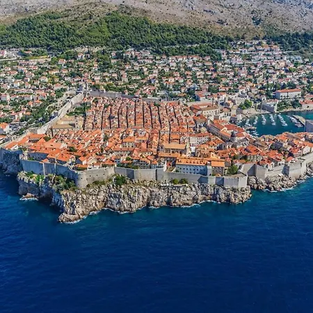 Daire In With Sea View, Balcony, Air Conditioning, Wifi Cavtat