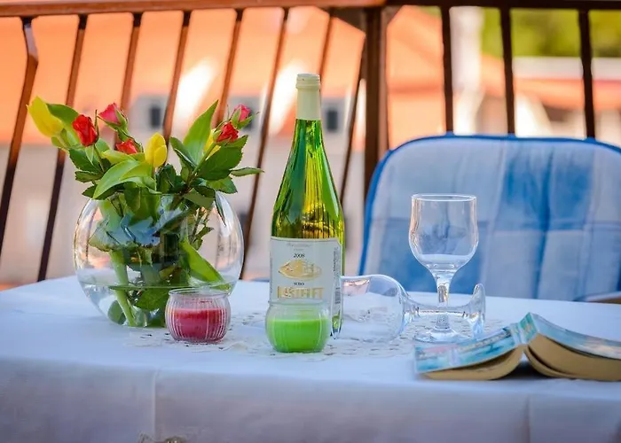 In With Sea View, Balcony, Air Conditioning, Wifi Cavtat