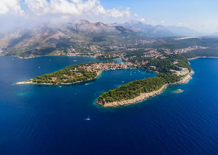 In With Sea View, Balcony, Air Conditioning, Wifi Daire Cavtat