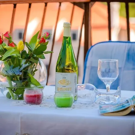 In With Sea View, Balcony, Air Conditioning, Wifi Cavtat