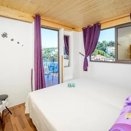 In With Sea View, Balcony, Air Conditioning, Wifi